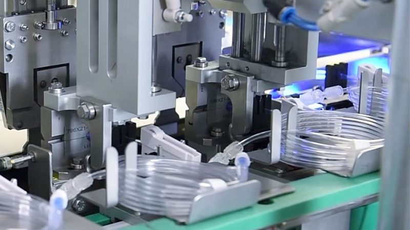 定制化上下料机器人：制造业自动化转型的关键一步